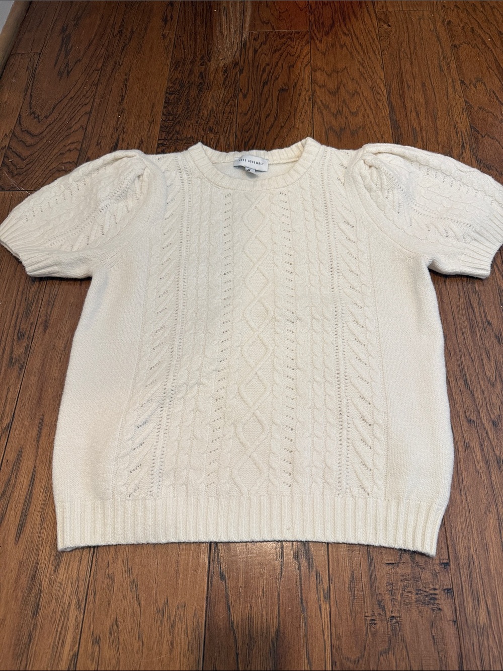 Free Assembly Cable-Knit Short Sleeve Sweater - Cream, Med